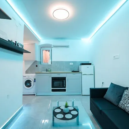 Dean Ae1605 Apartman